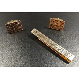 Vintage Set Of Swank Goldtone Cufflinks And Tie Clip Crocodile Pattern
